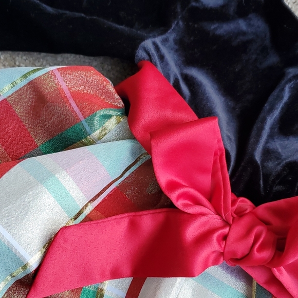 Holiday Dress - Picture 4 of 4